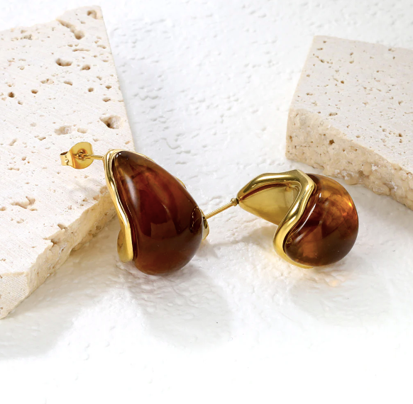 Teardrop Ambar